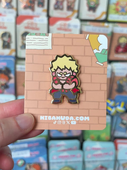 دبوس معدني مطلي بالمينا قابل للجمع - إصدار محدود من مجموعة فان بوي